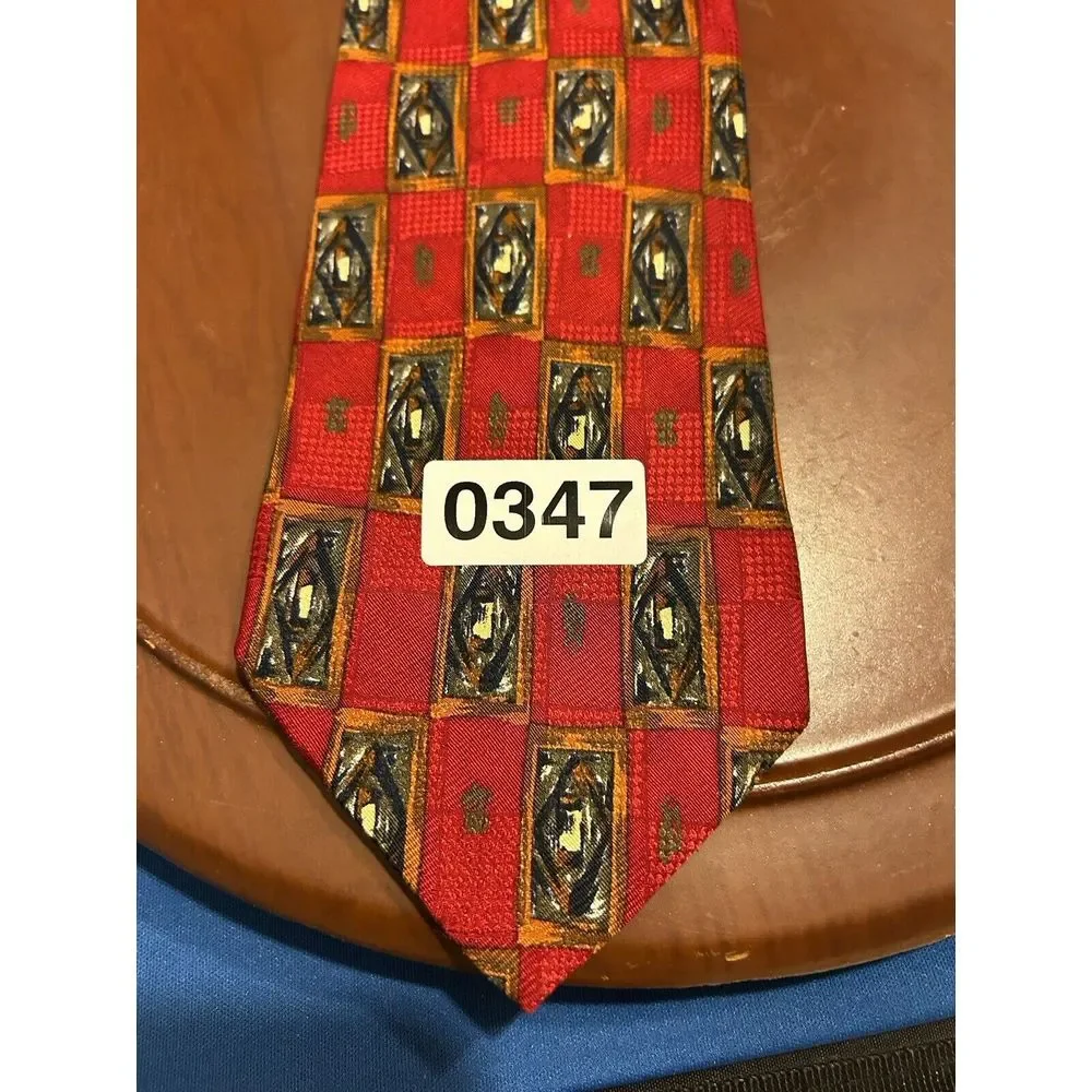 JZ Richards Men's Red Geometric Made In America 100% Silk Tie‎ Necktie